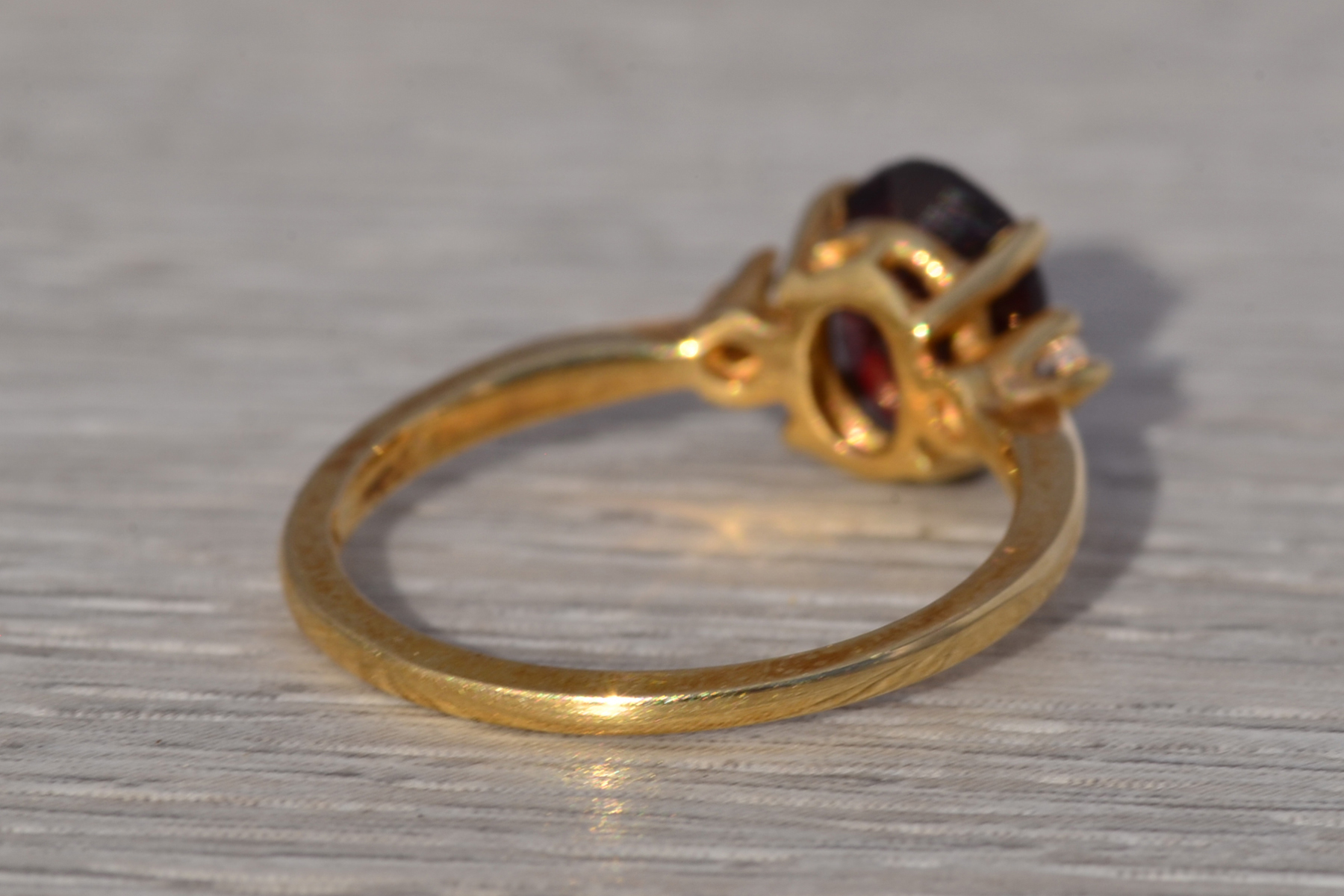 The Crimson Ember: Vintage Garnet & Diamond Ring in 14k Yellow Gold - Image 5