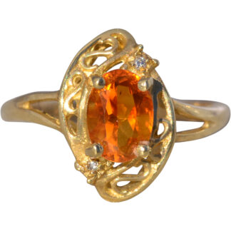 The Golden Ember: Citrine and Diamond Ring in Yellow Gold
