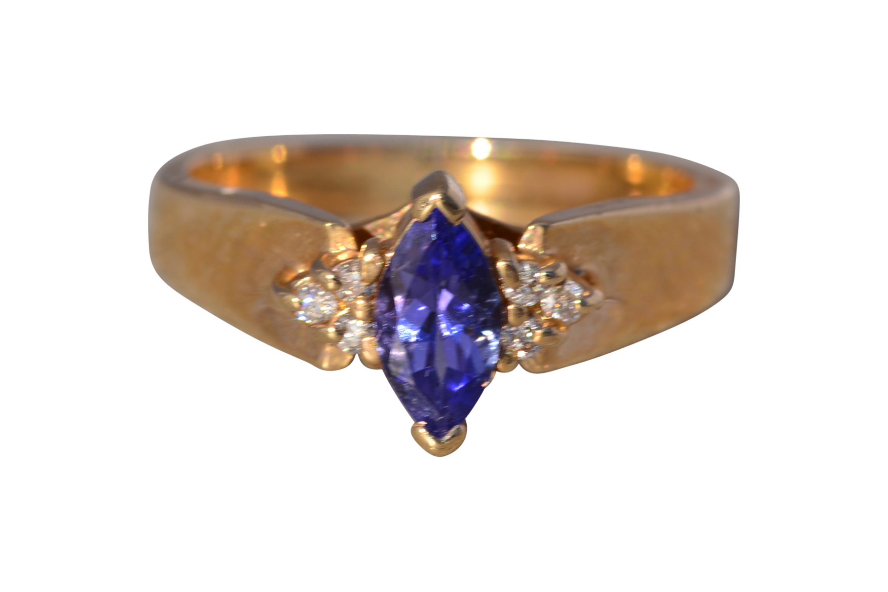 The Twilight: Tanzanite and Diamond Ring in Yellow Gold