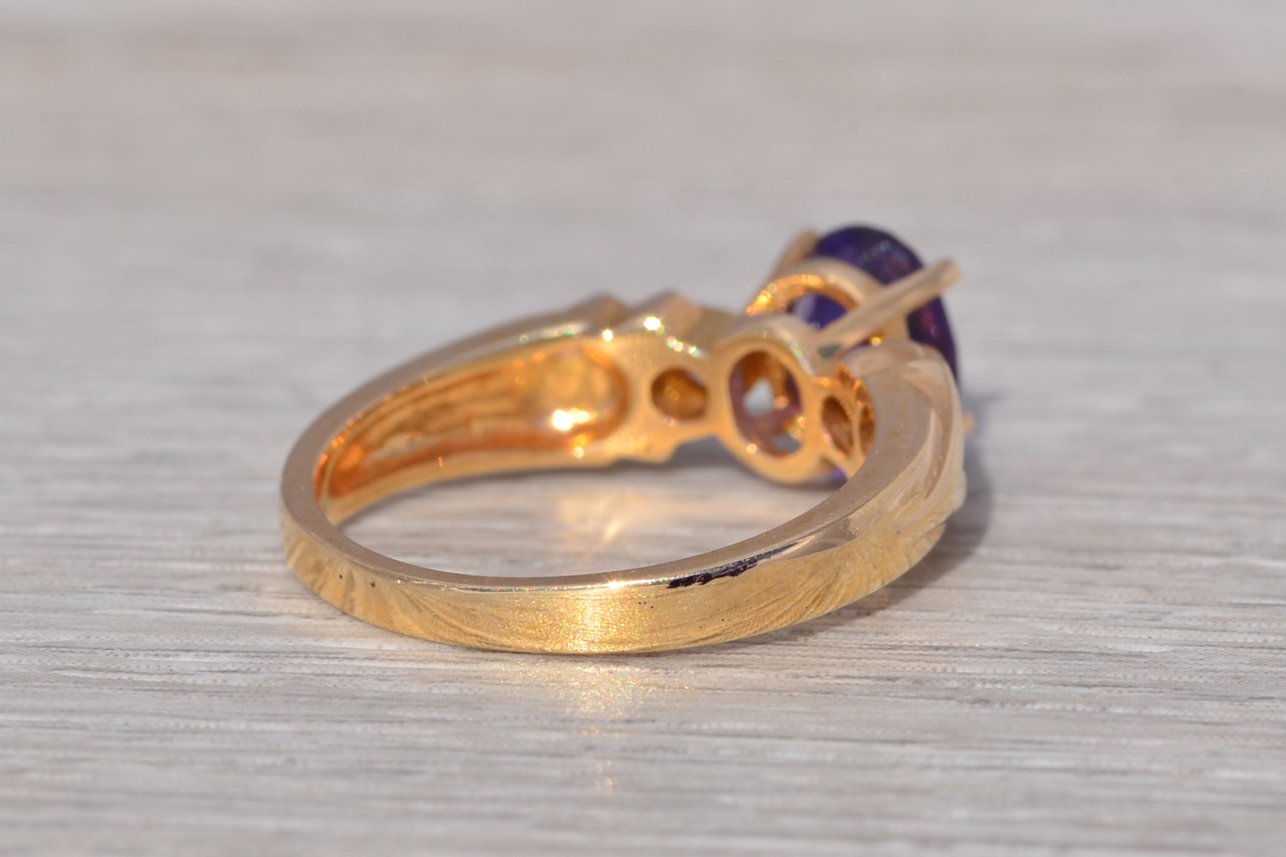 The Royal Ember: Vintage Amethyst & Diamond Ring in 14k Yellow Gold - Image 5