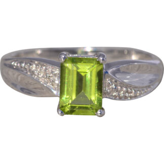 The Spring Radiance: Peridot and Diamond Ring in White Gold