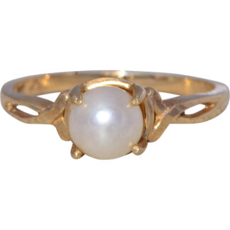 The Classic Grace: Cultured Pearl Solitaire Ring in Yellow Gold