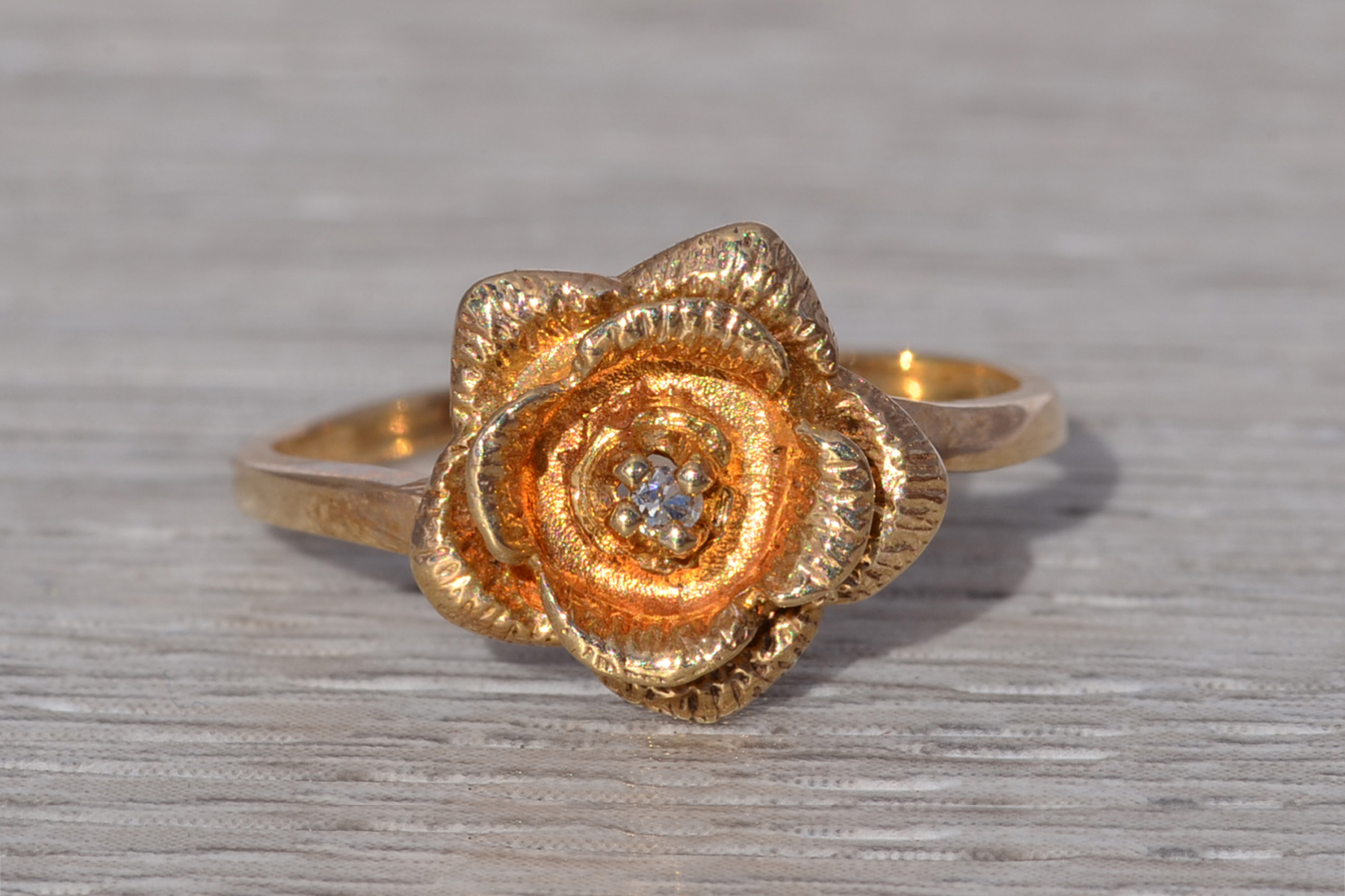The Golden Bloom: Diamond Floral Ring in Yellow Gold - Image 7