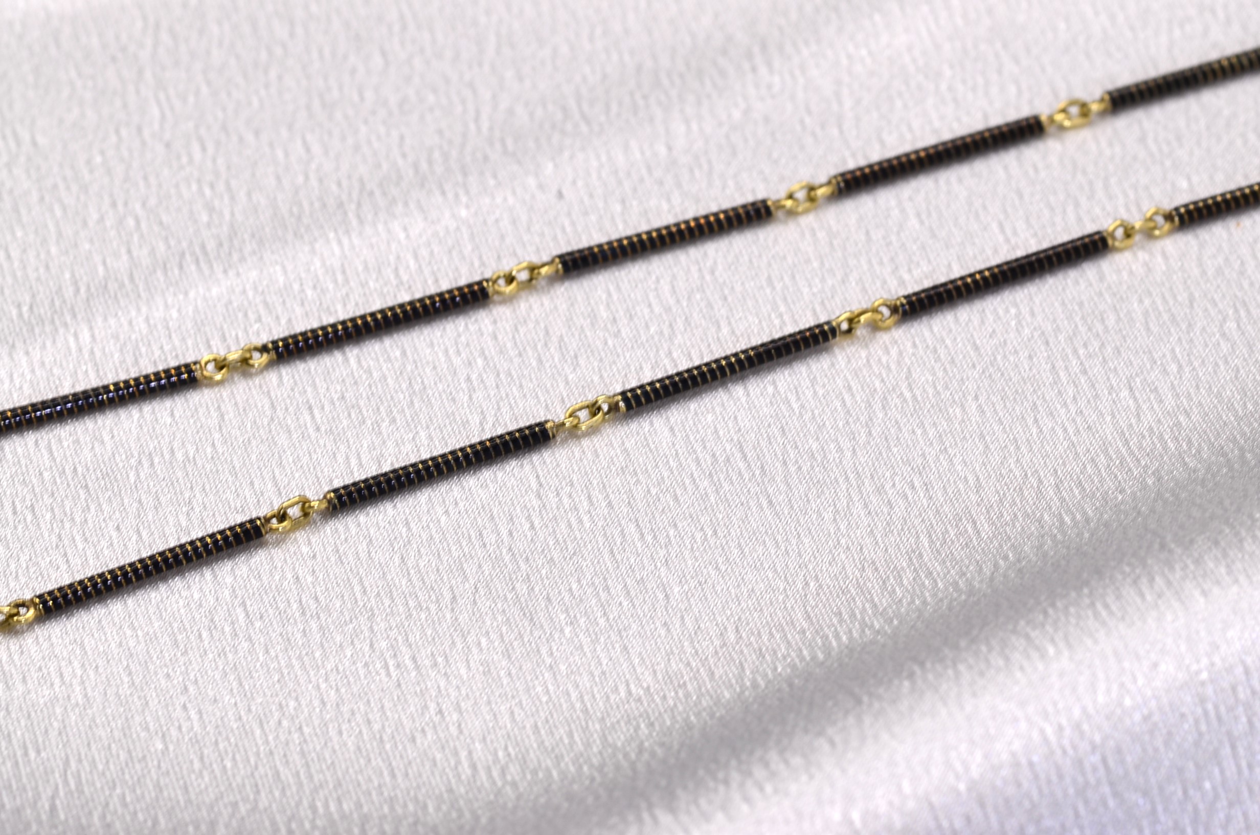 SOLD - The 47th Street: Antique Black Enamel Bracelet in Yellow Gold - Image 3