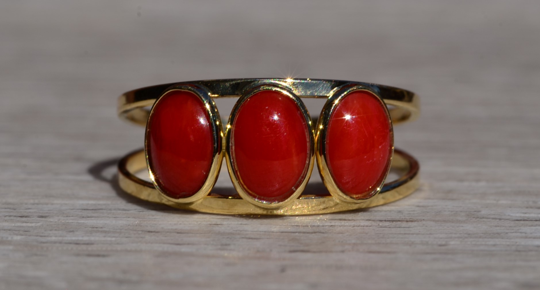 SOLD - The Decalb: Ladies 18K Yellow Gold Mid Century Coral Trilogy Ring - Image 7