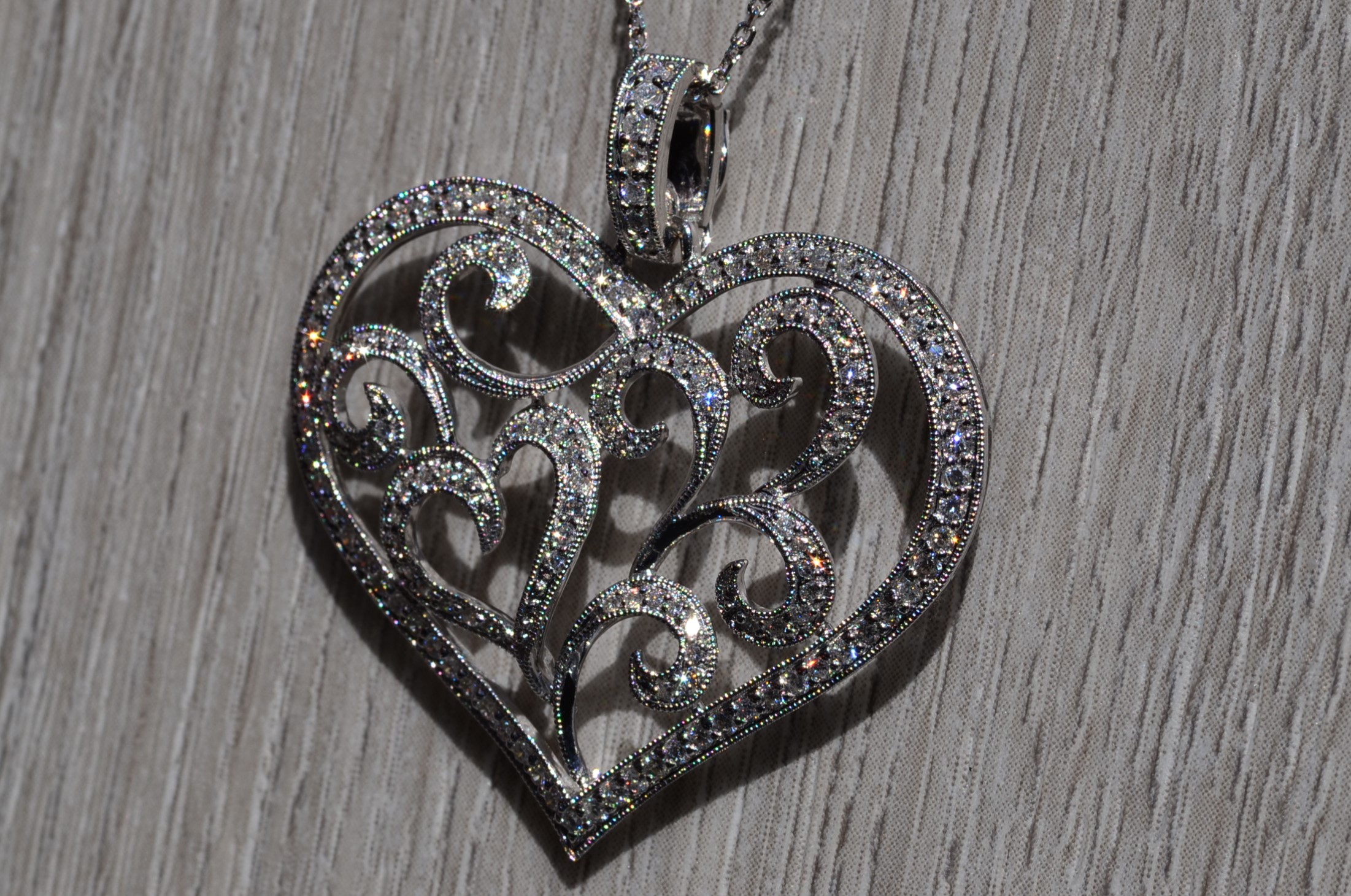 The Lohrs: Large 18K White Gold Diamond Heart Pendant - Image 3