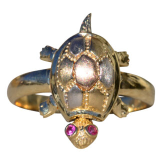 SOLD - Ladies 14K Gold Moving Turtle Ring set with Rubies