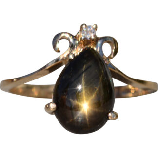 SOLD - Ladies Vintage Black Star Sapphire Ring in Yellow Gold
