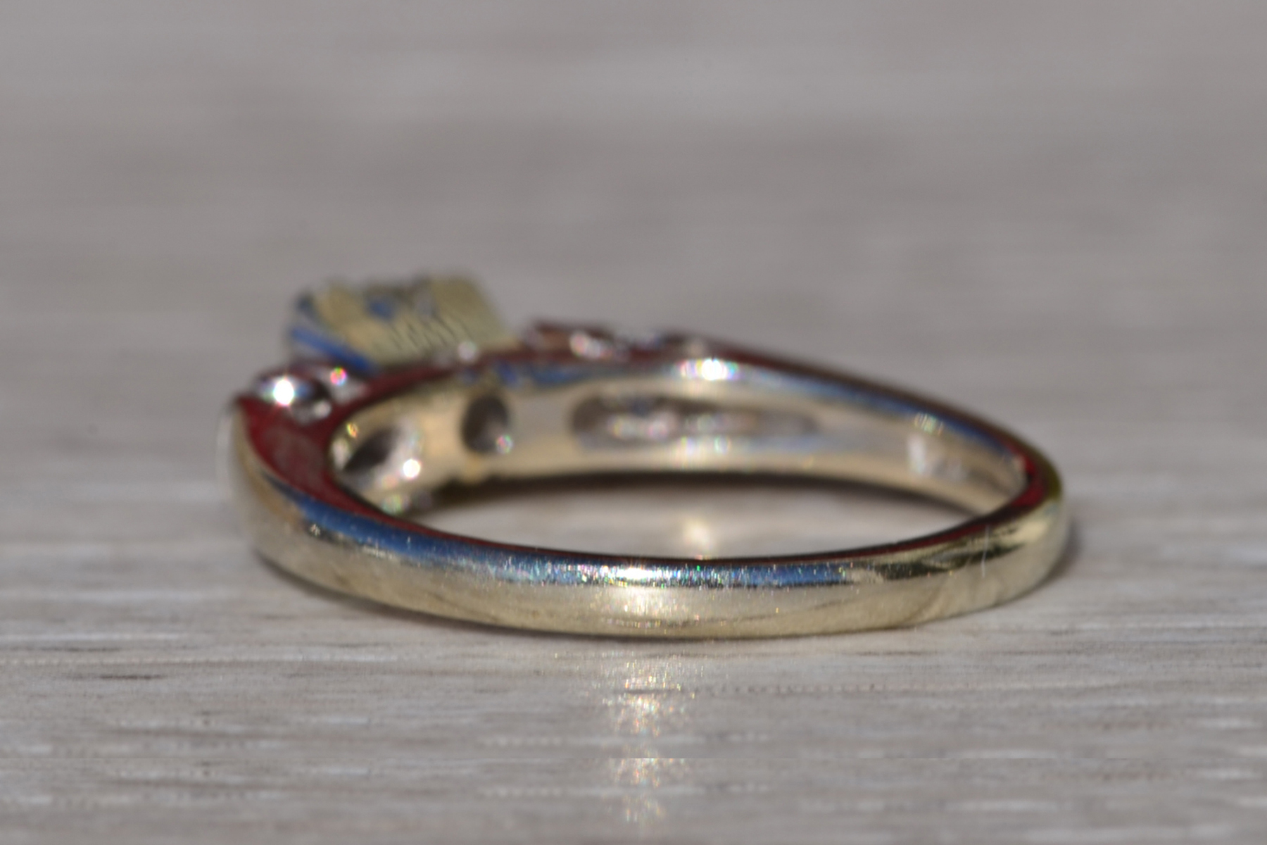 The Dinessen: Ladies Vintage 14K White Gold Bridal Ring Set with Diamonds - Image 5