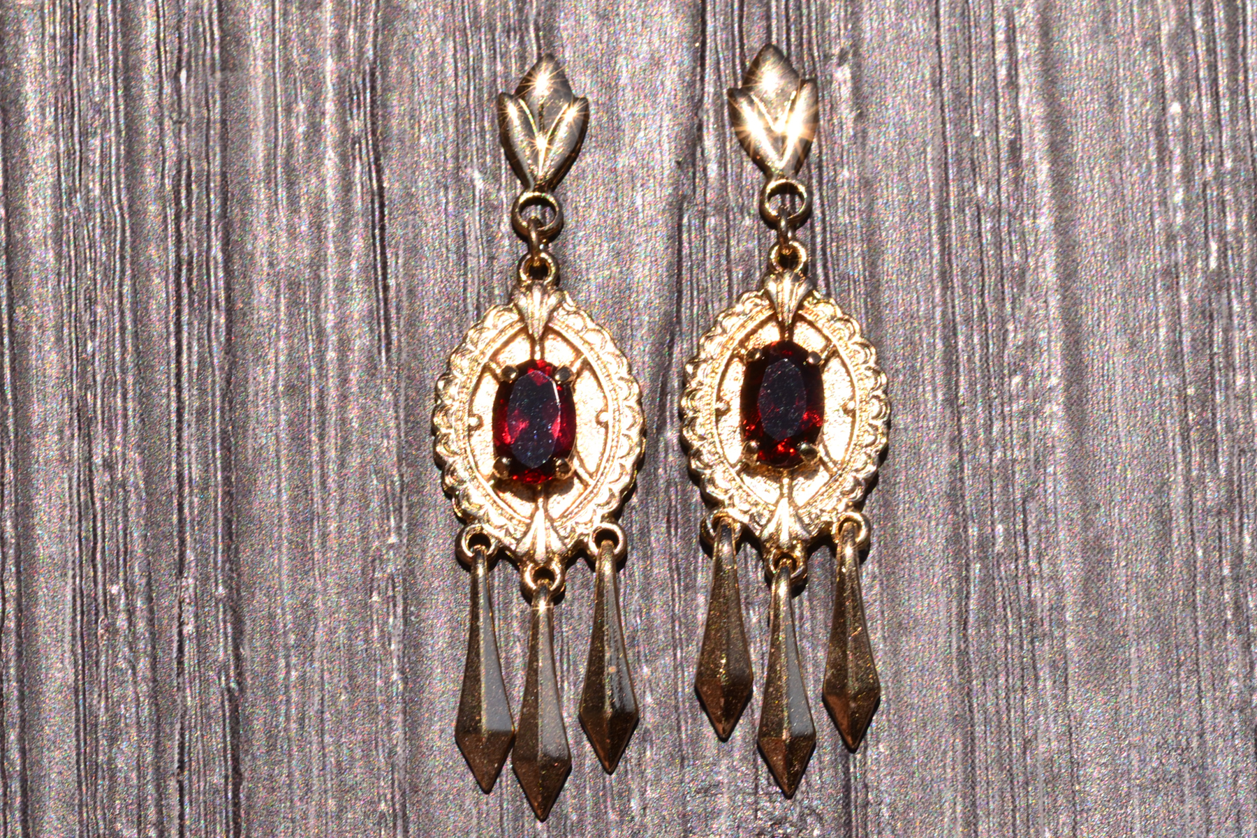 The Agen: Garnet Dangler Earrings in Yellow Gold - Image 2