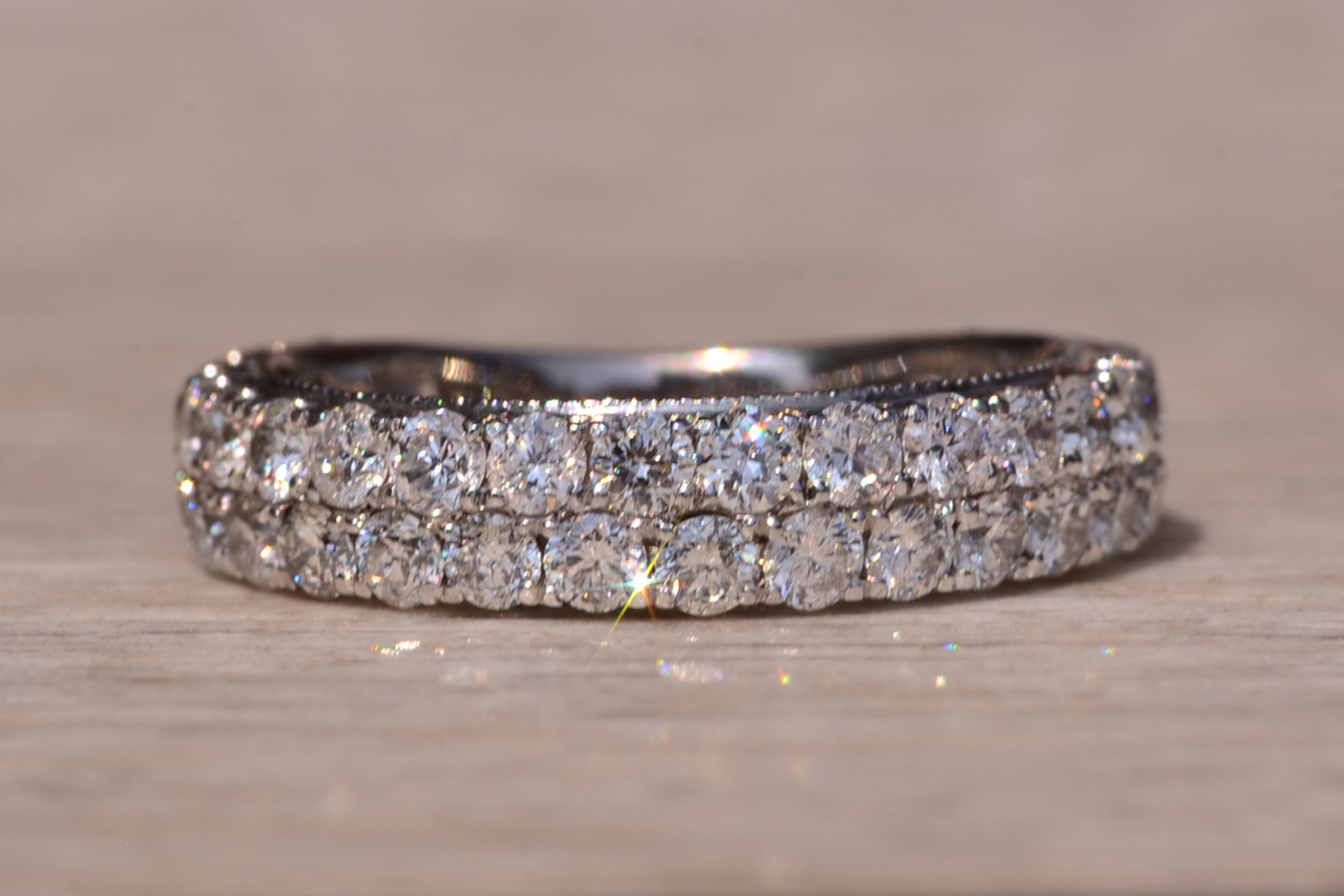 The Old West Lake: Double Row Natural Diamond Band - Image 2
