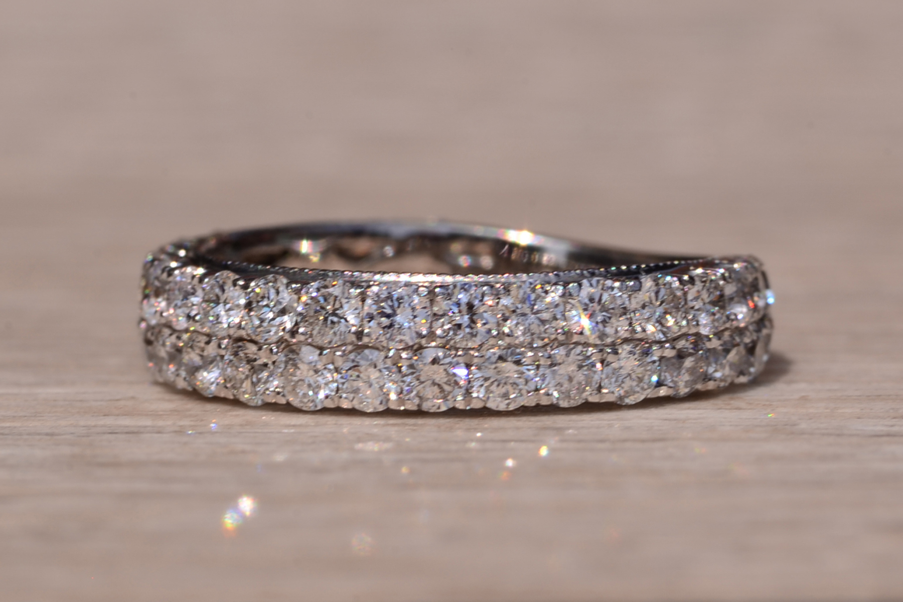 The Old West Lake: Double Row Natural Diamond Band - Image 3
