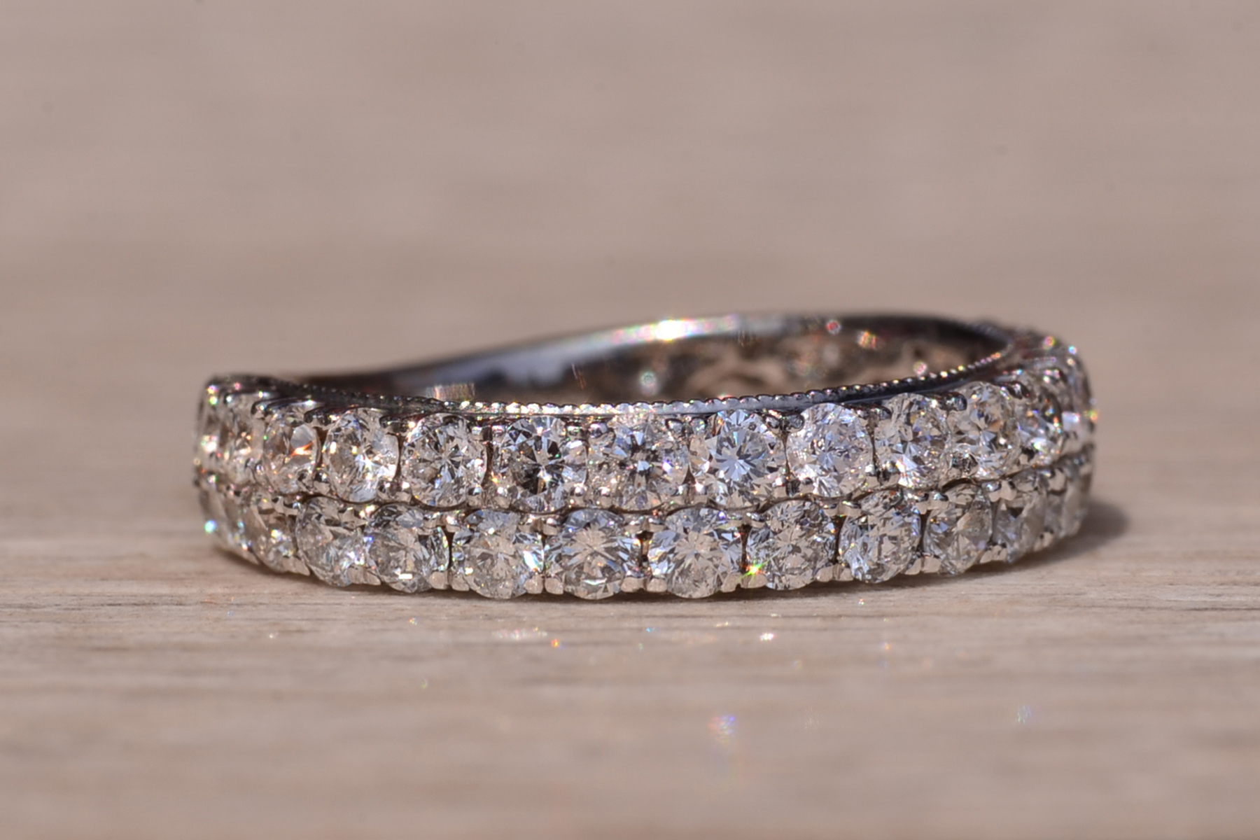 The Old West Lake: Double Row Natural Diamond Band - Image 5