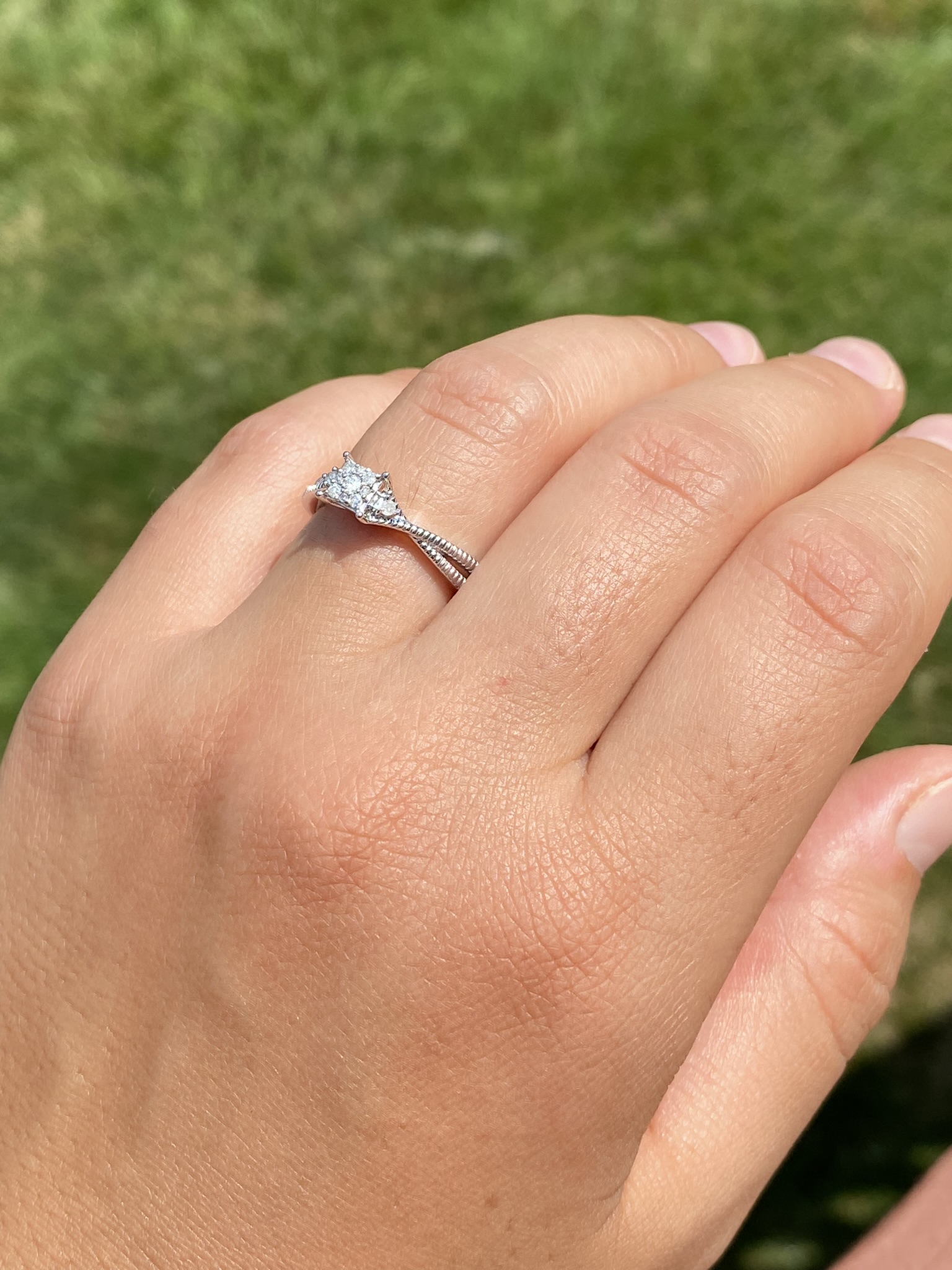 The Gladstone Place Duo: White Gold Promise Ring set with Natural Diamonds - Image 11