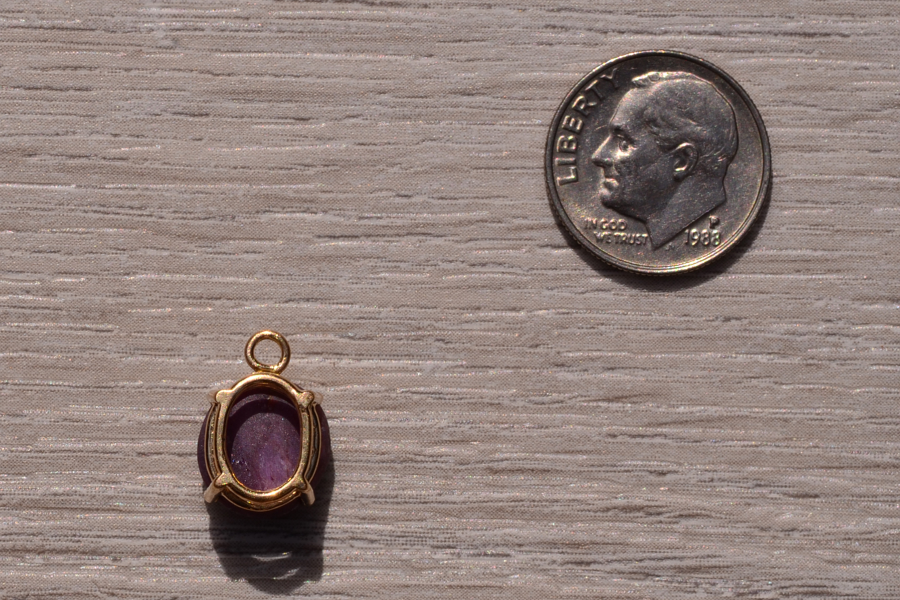 The 167th Street: Natural Star Ruby Cabochon Pendant in Yellow Gold - Image 3