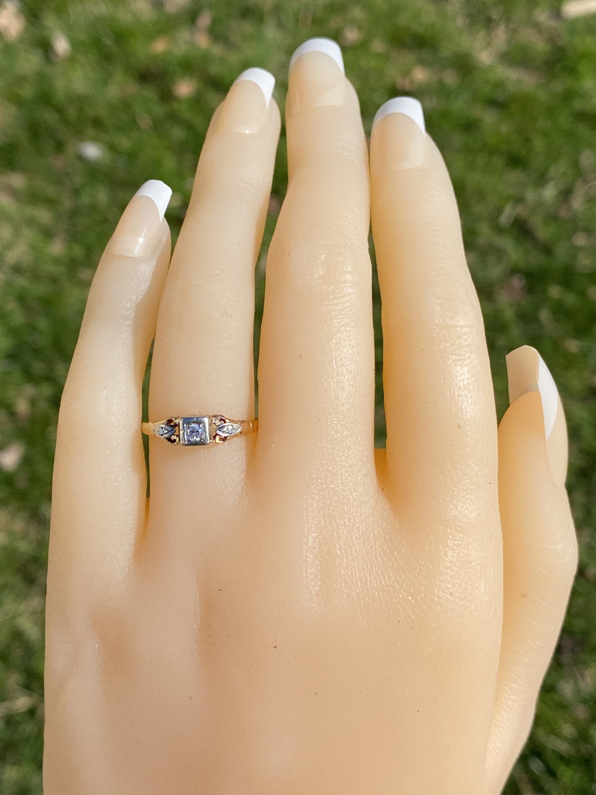 The Nebula Charm: Art Deco Era Diamond Ring in Rose and White Gold - Image 7