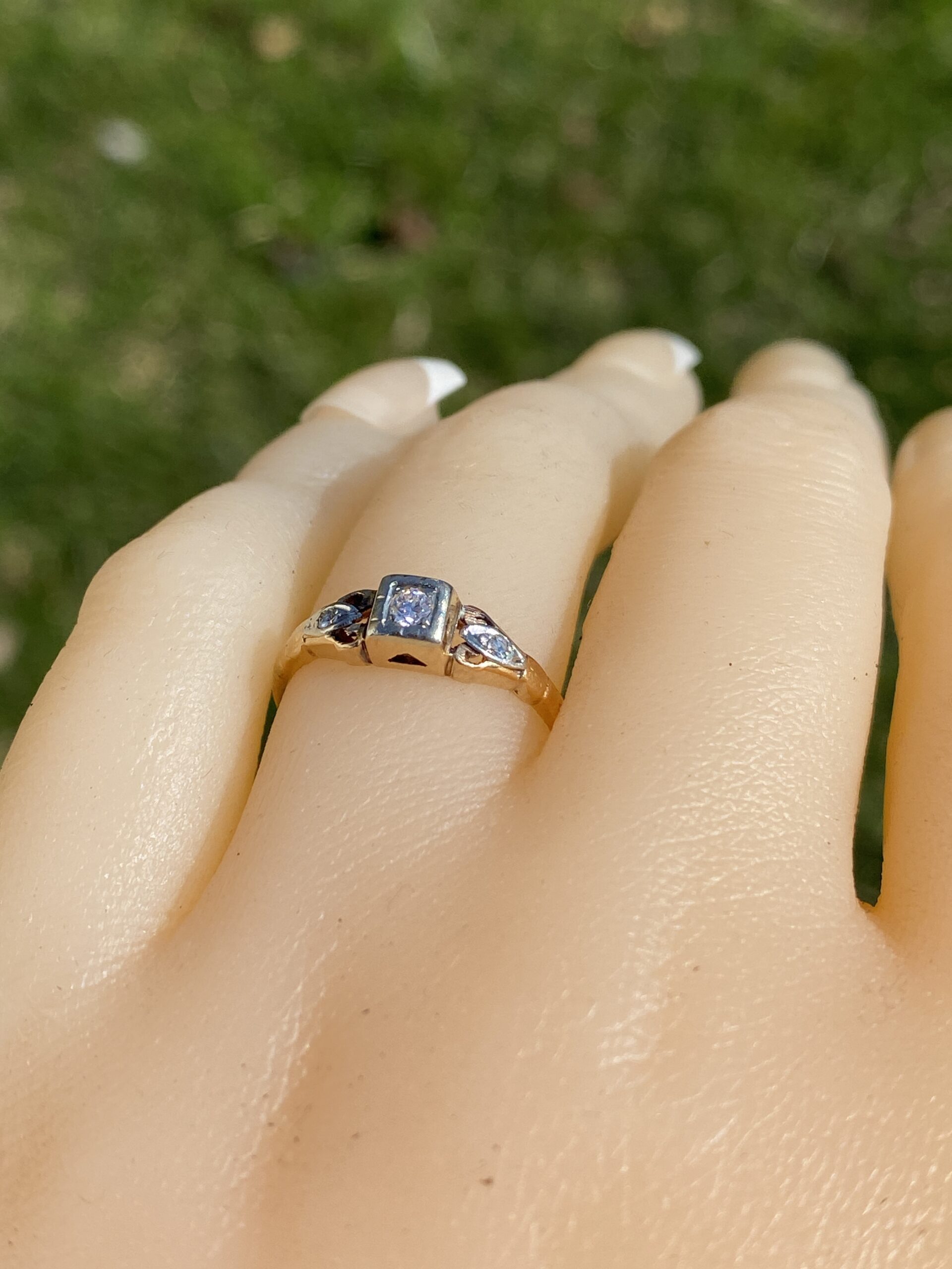 The Nebula Charm: Art Deco Era Diamond Ring in Rose and White Gold - Image 9