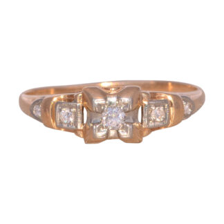 The Celestial Promise: Diamond Ring in Yellow Gold