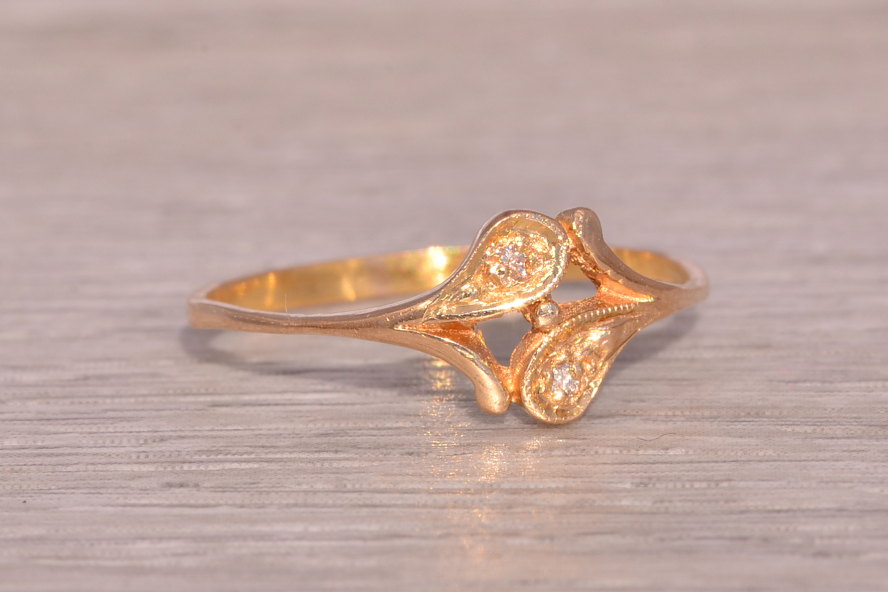 The Golden Leaf: Natural Diamond Ring in Yellow Gold - Image 6