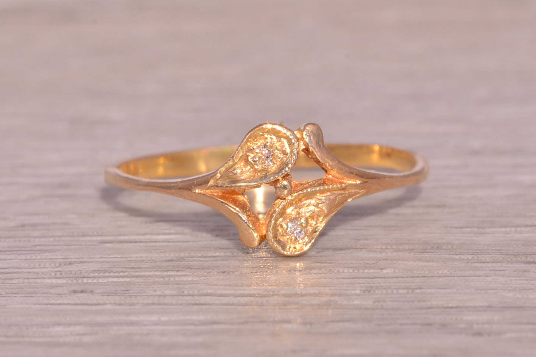 The Golden Leaf: Natural Diamond Ring in Yellow Gold - Image 7