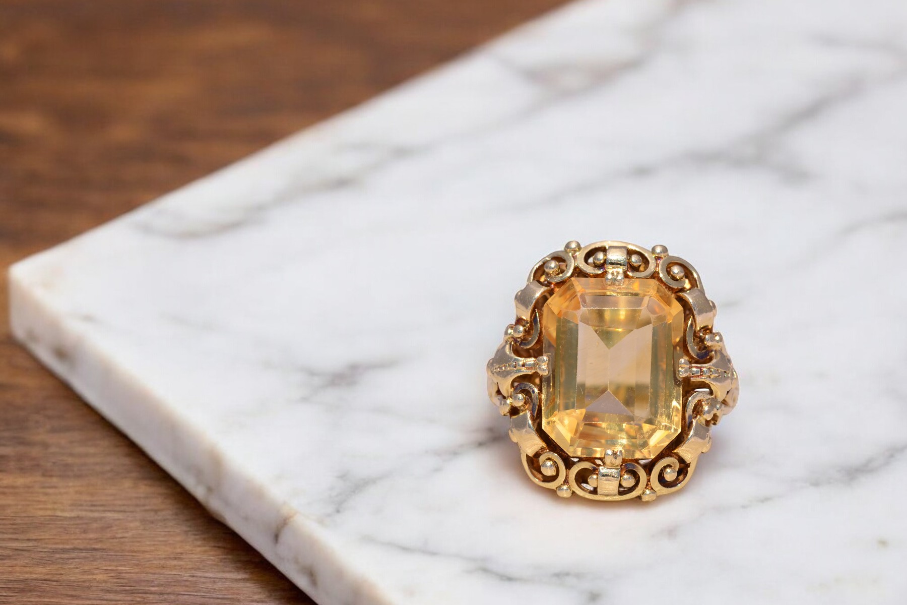 The Golden Scroll: Georgian Era Citrine Ring in Yellow Gold - Image 11