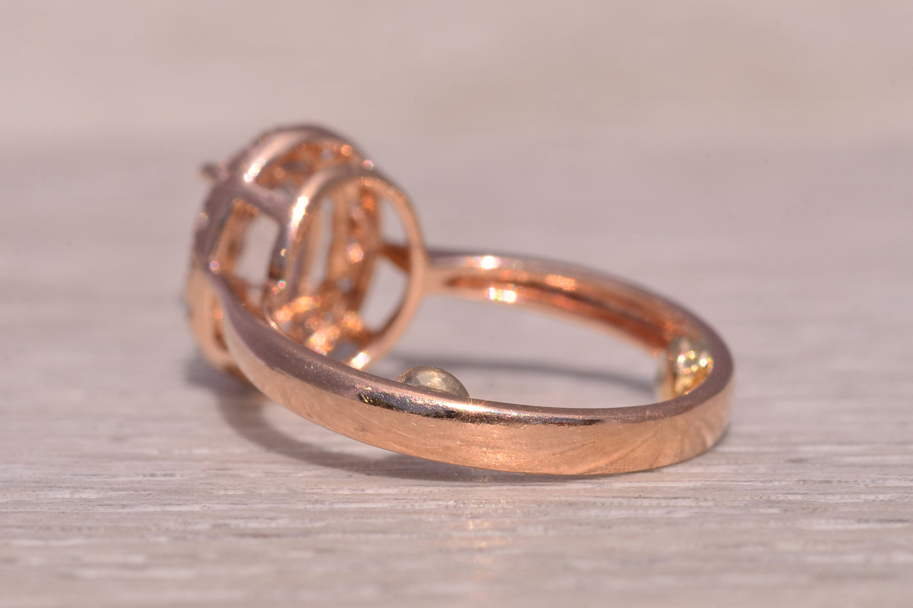 The Blush Halo: Morganite and Diamond Ring in Rose Gold - Image 4