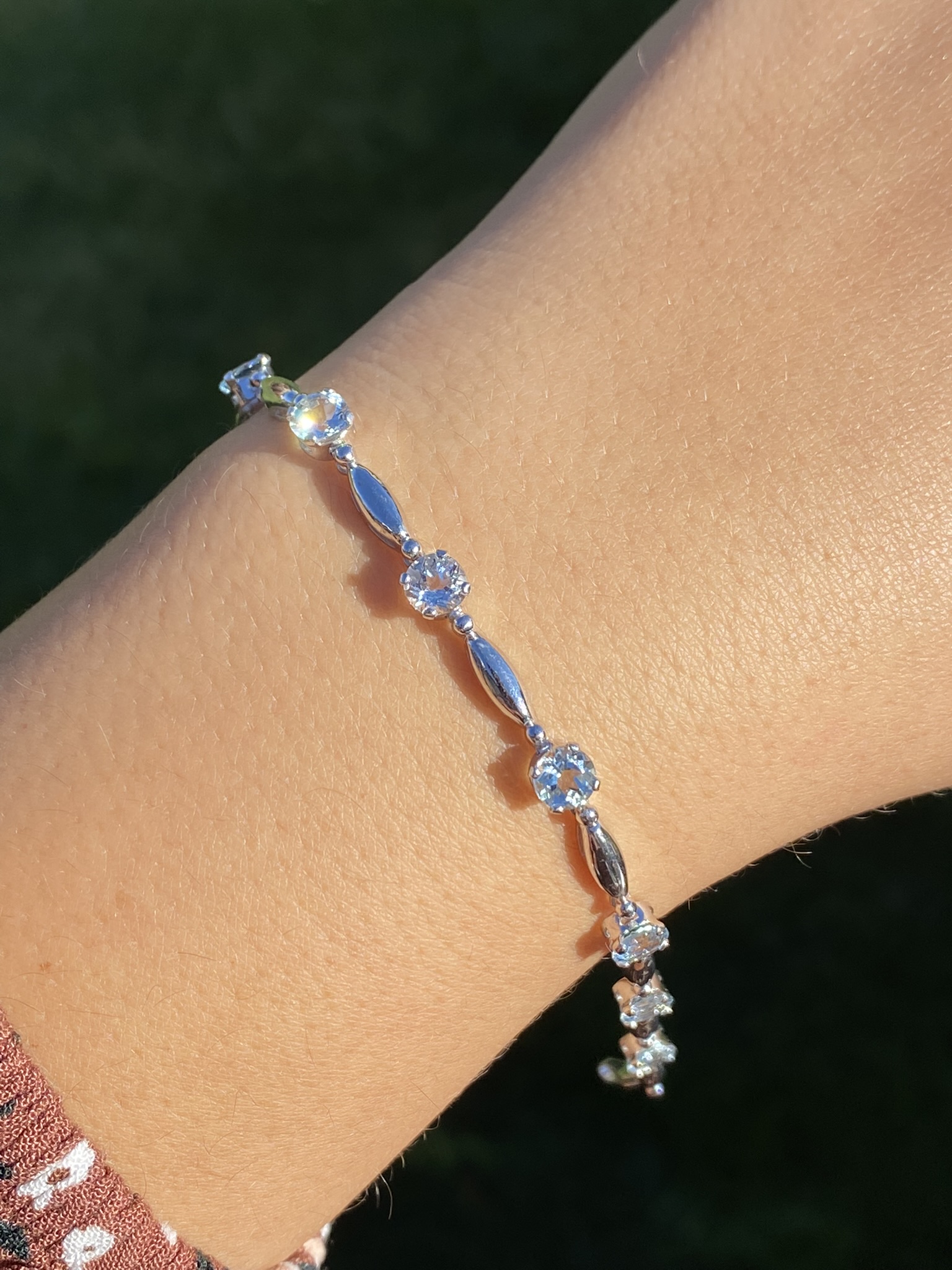 The Salcombe: Aquamarine Bracelet in White Gold - Image 7