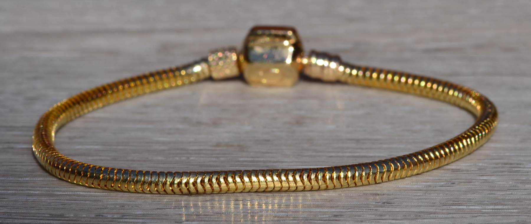 The Listowel: Ladies Vintage Chamilia Charm Bracelet in 14K Yellow Gold - Image 4