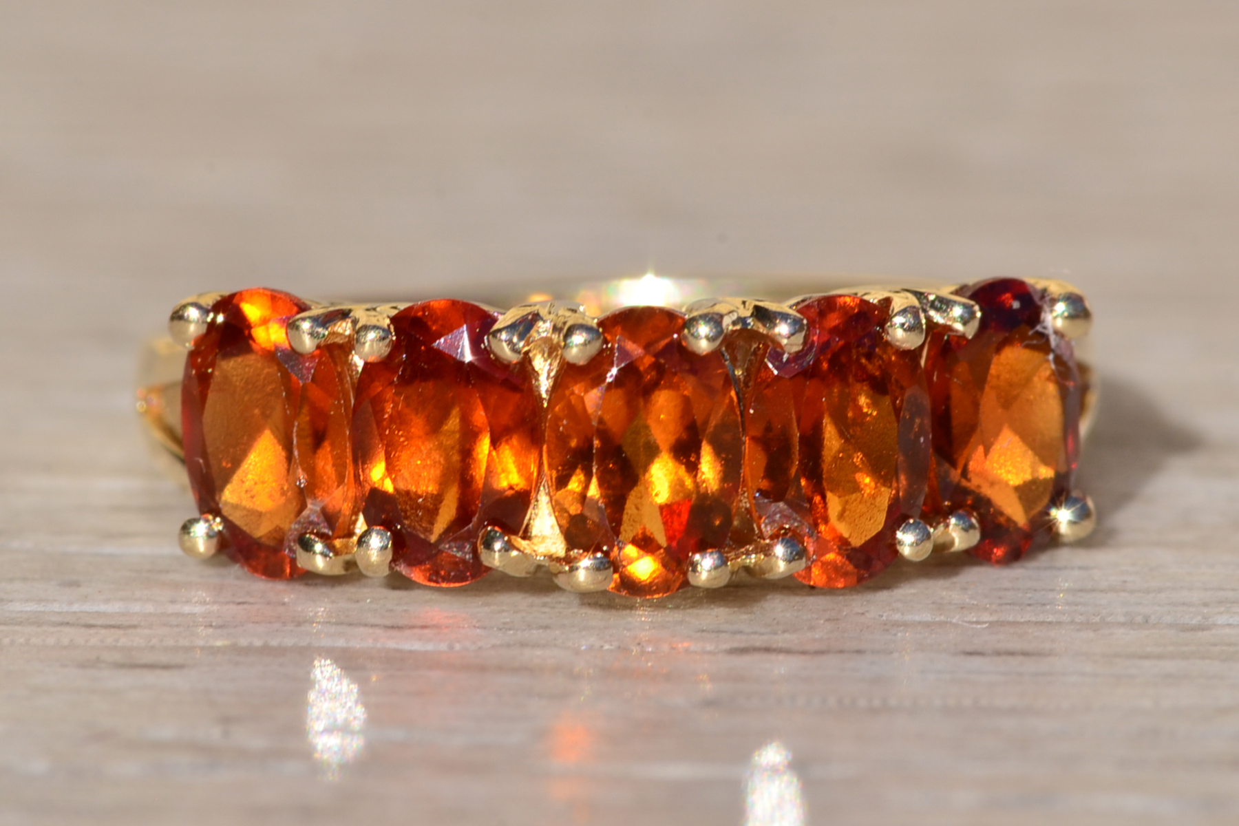 SOLD - The Bervie: Ladies Yellow Gold Garnet Ring - Image 2