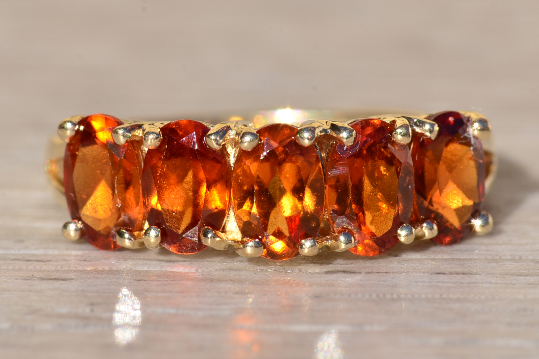 SOLD - The Bervie: Ladies Yellow Gold Garnet Ring - Image 7