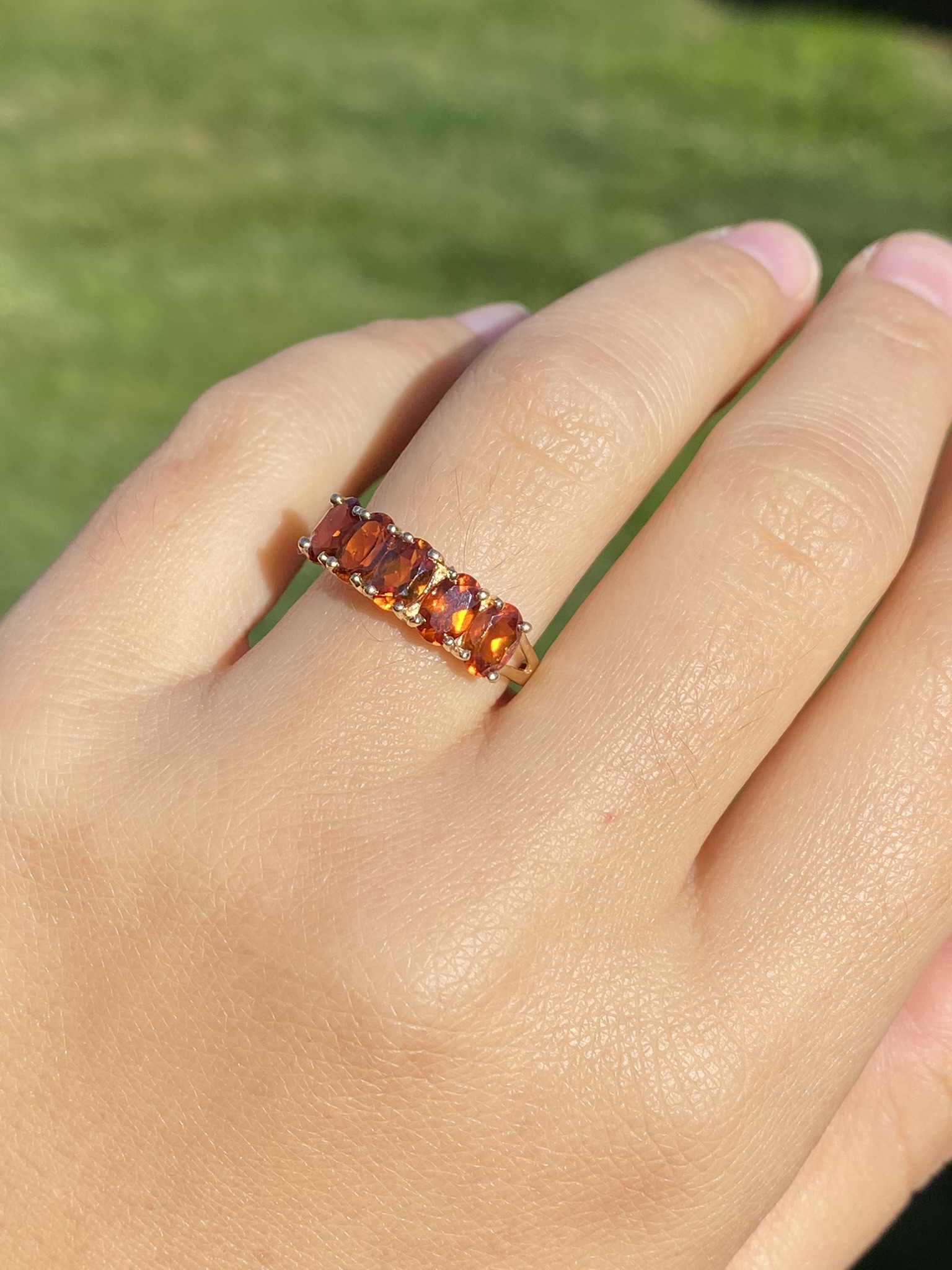 SOLD - The Bervie: Ladies Yellow Gold Garnet Ring - Image 9