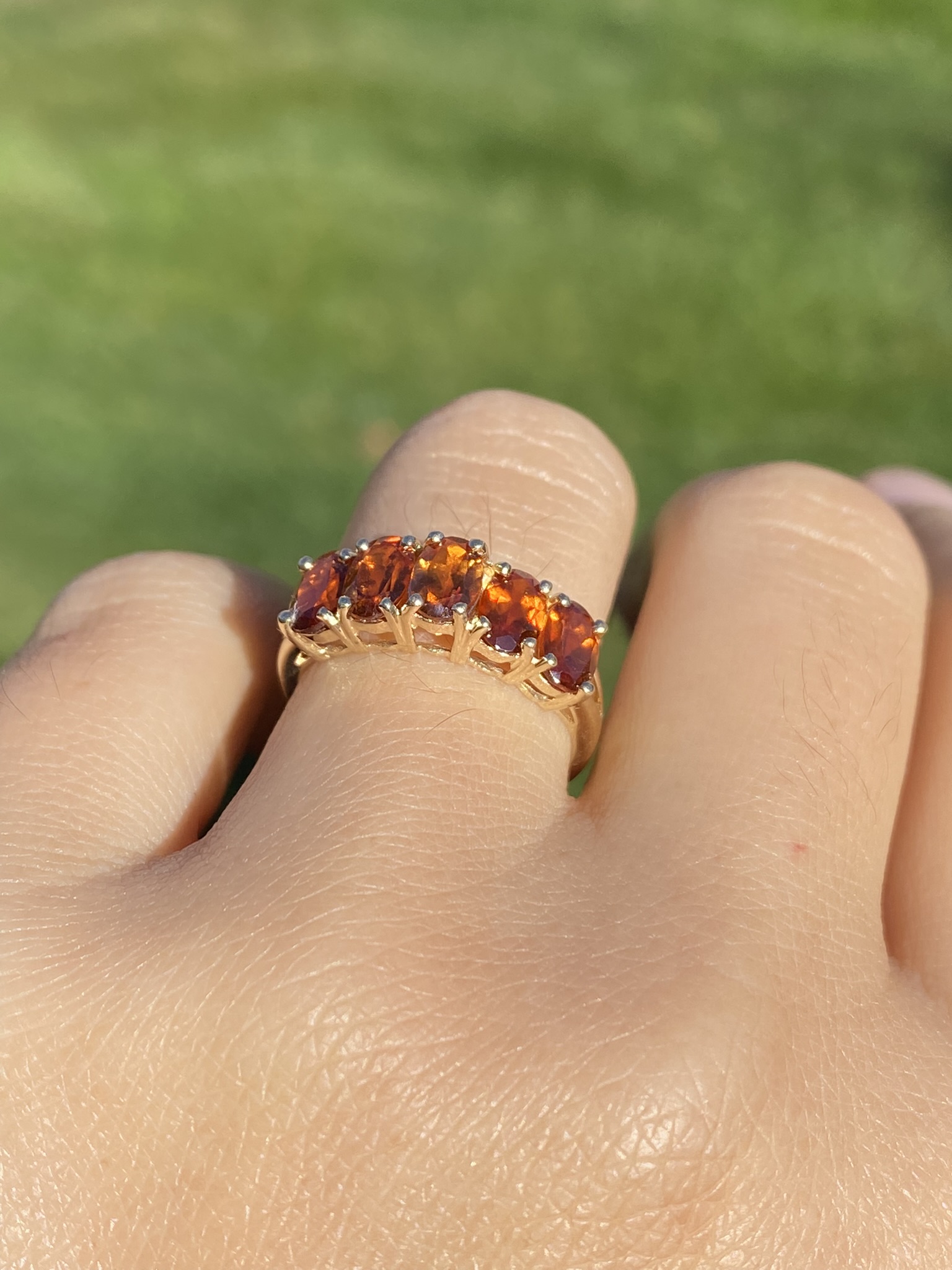 SOLD - The Bervie: Ladies Yellow Gold Garnet Ring - Image 10