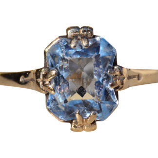 SOLD - The Cedarmont Beach:  Ladies Yellow Gold Ring set with Custom Cut Lab Created Spinel