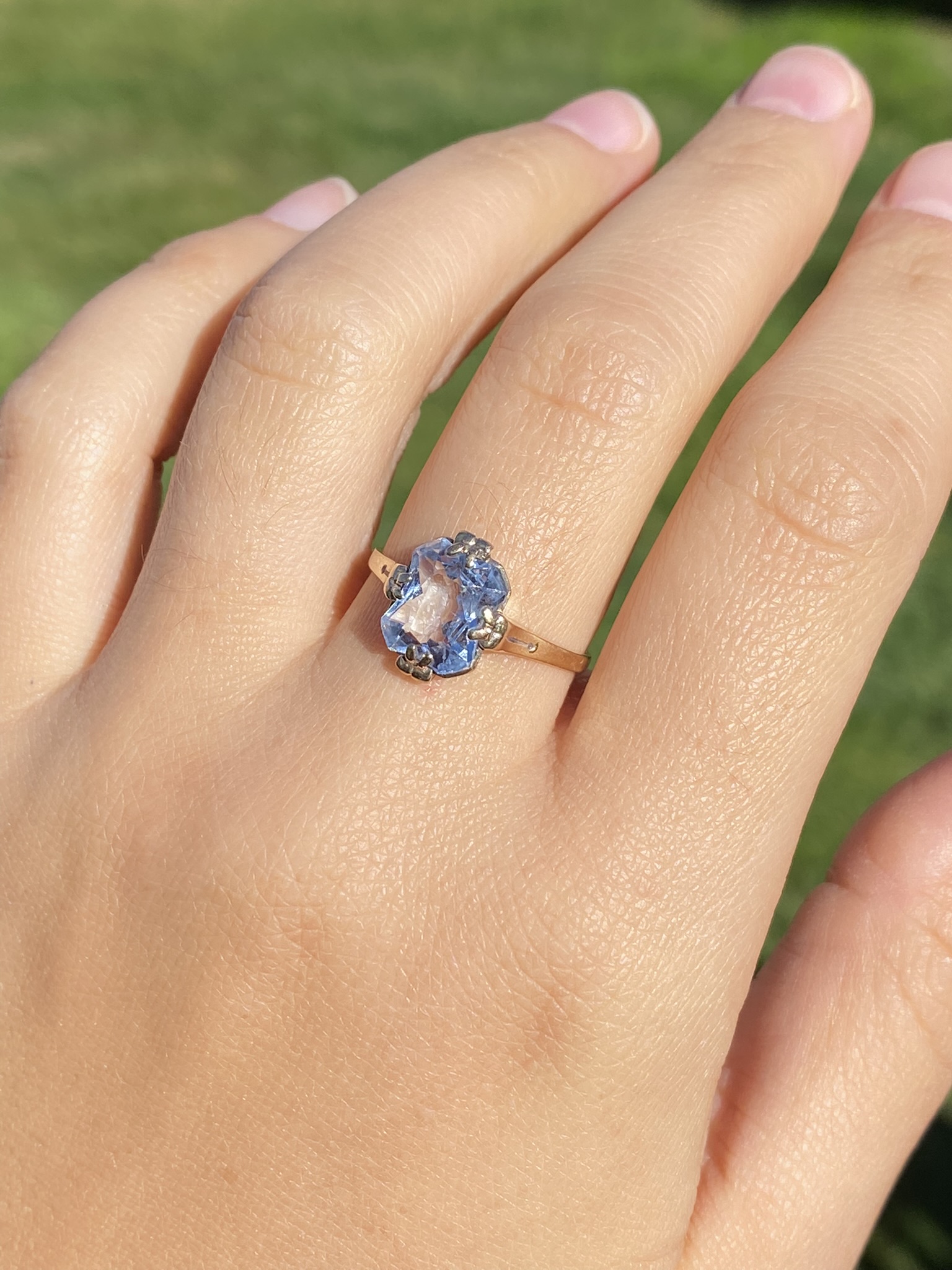 SOLD - The Cedarmont Beach: Ladies Yellow Gold Ring set with Custom Cut Lab Created Spinel - Image 8