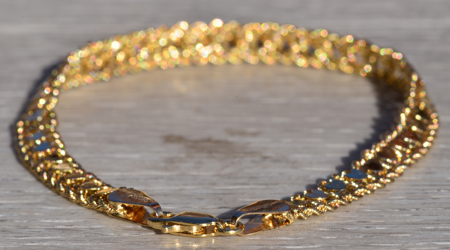 SOLD: The Sidmouth: Signed Yellow Gold Heart Bracelet - Image 4