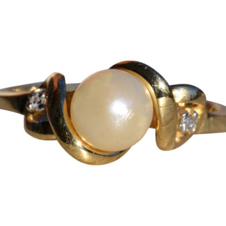 The Arivaca:  Ladies Yellow Gold Pearl and Diamond Ring