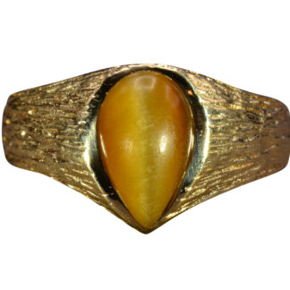 The Presquille:  Men's Yellow Gold Ring set with Tigers Eye Quartz