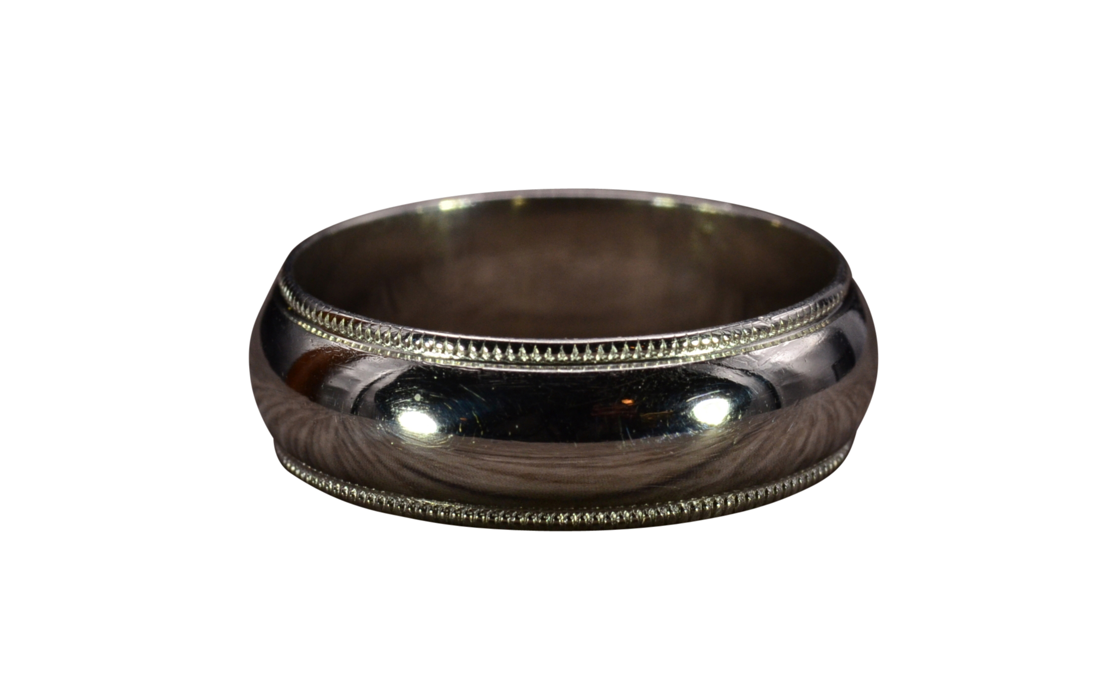 Men's Milgrain Classic Fit Platinum Wedding Band