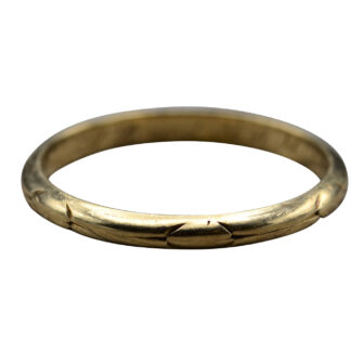 The Berrien:  Ladies Antique 14K Yellow Gold Hand Engraved Band Circa 1942