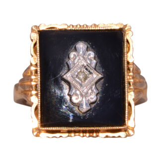 The Noir Charm: Onyx and Rose Cut Diamond Ring in Yellow Gold