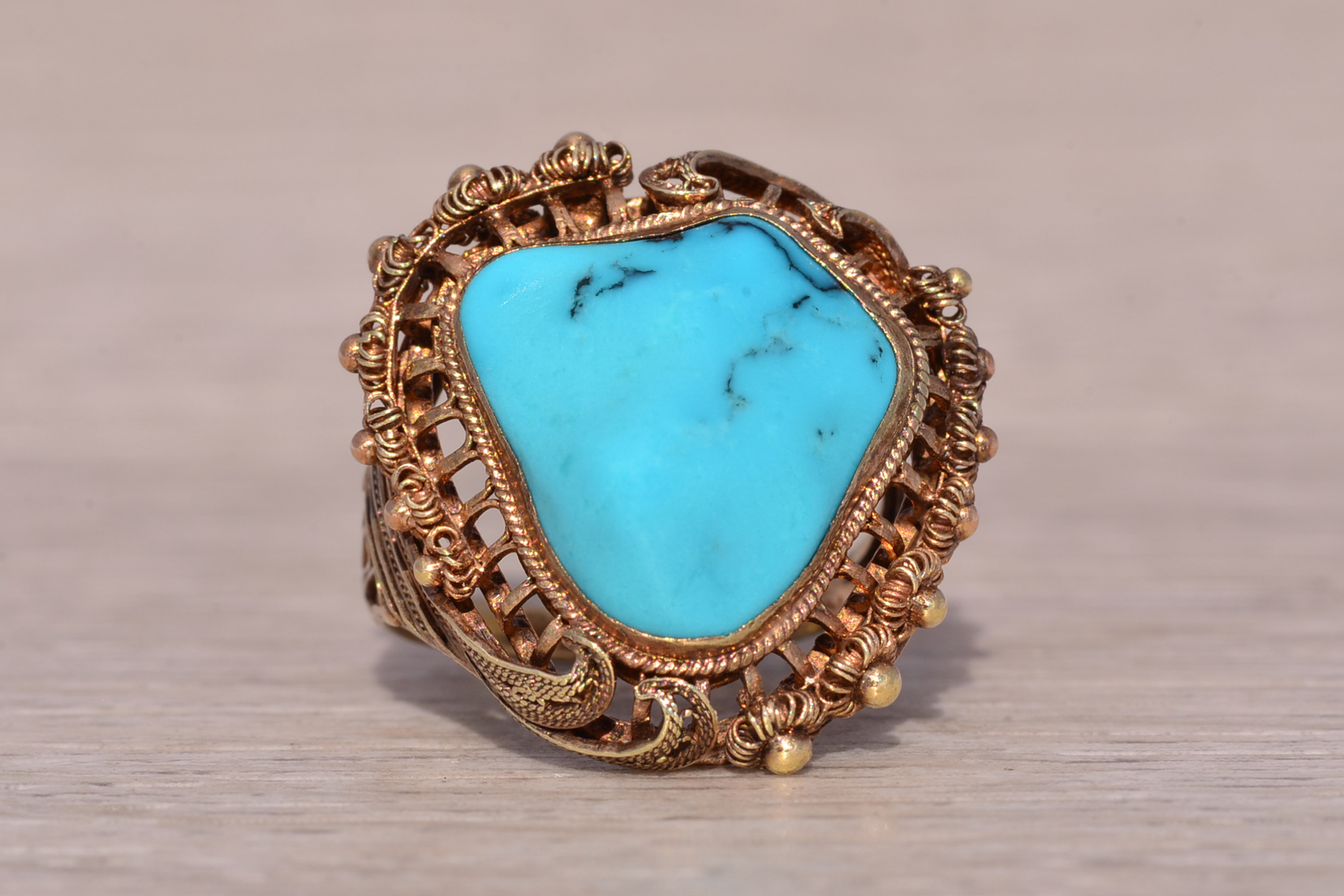 The Desert Treasure: Turquoise Statement Ring in Yellow Gold - Image 2