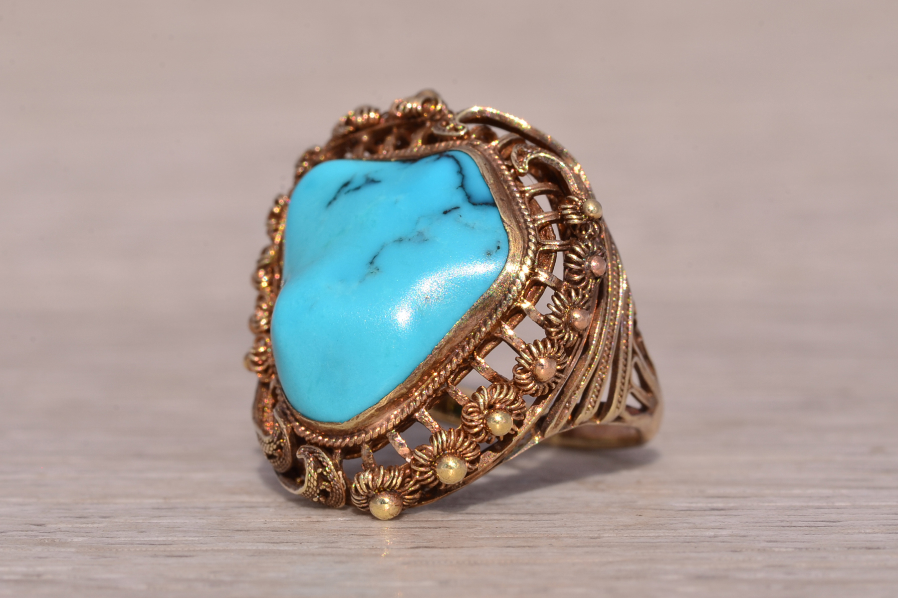 The Desert Treasure: Turquoise Statement Ring in Yellow Gold - Image 3