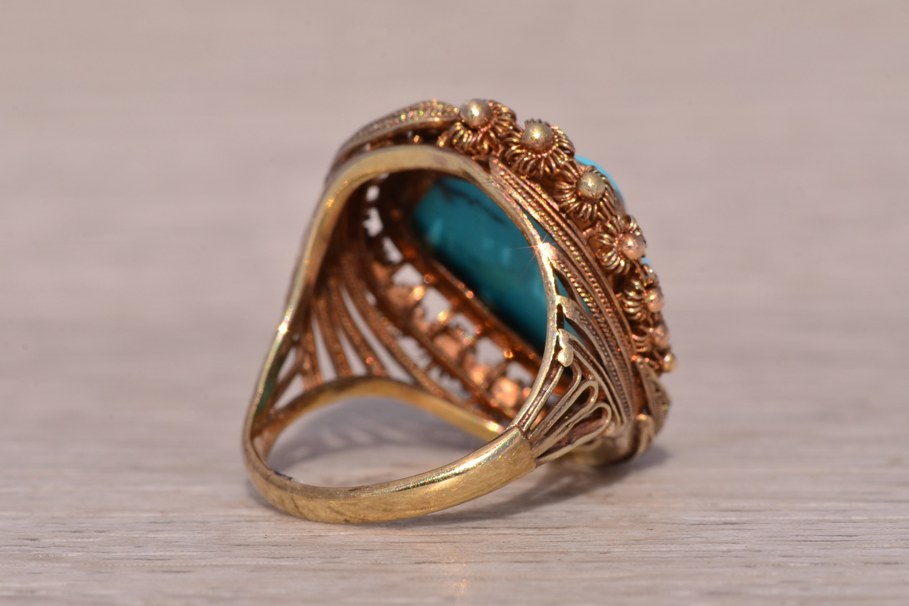 The Desert Treasure: Turquoise Statement Ring in Yellow Gold - Image 5