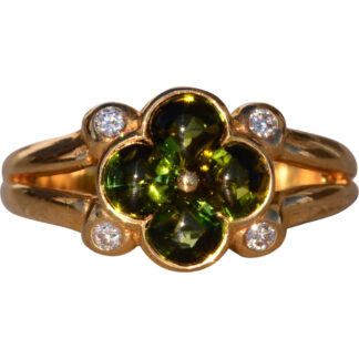 The Clover Bloom: Peridot and Natural Diamond Ring in Yellow Gold
