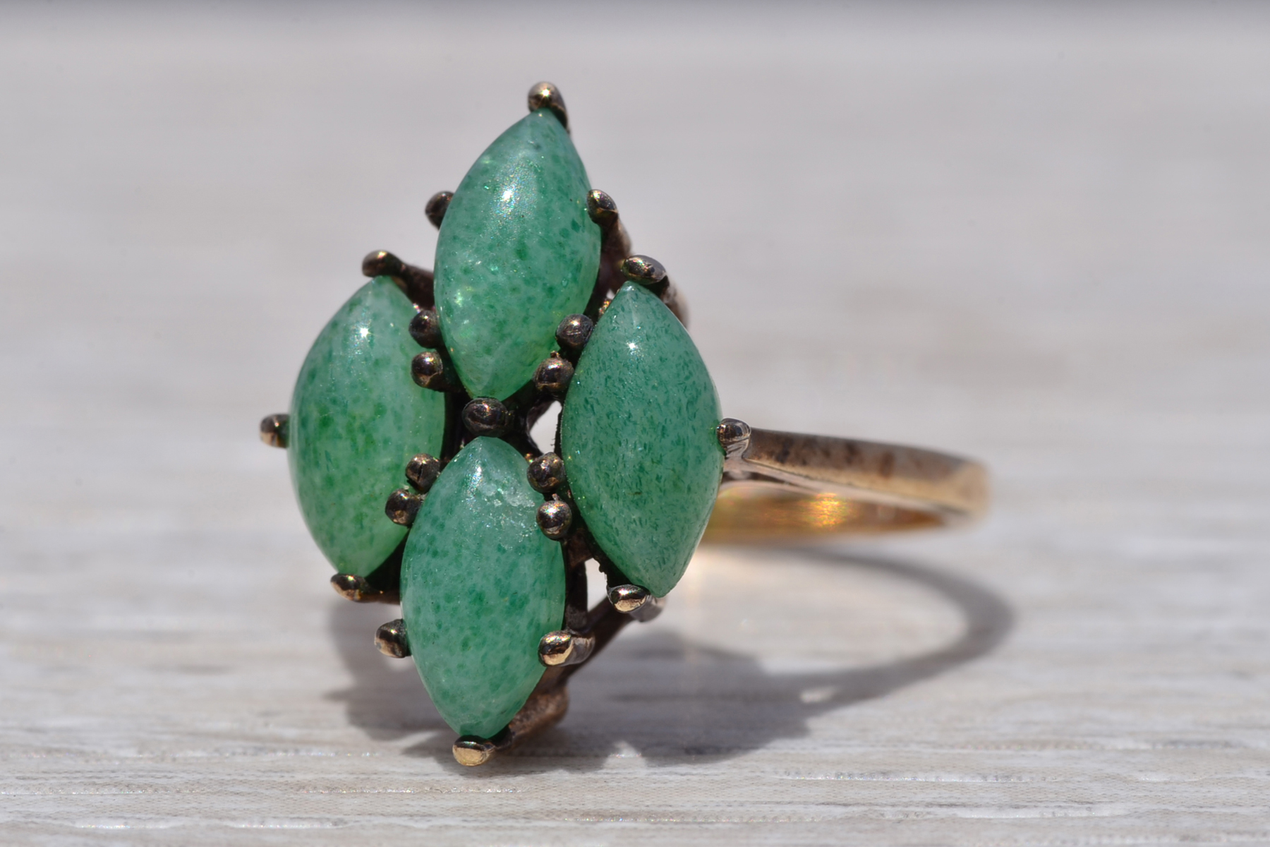 The Green Goddess: Aventurine Quartz Cluster Ring in Yellow Gold - Image 3