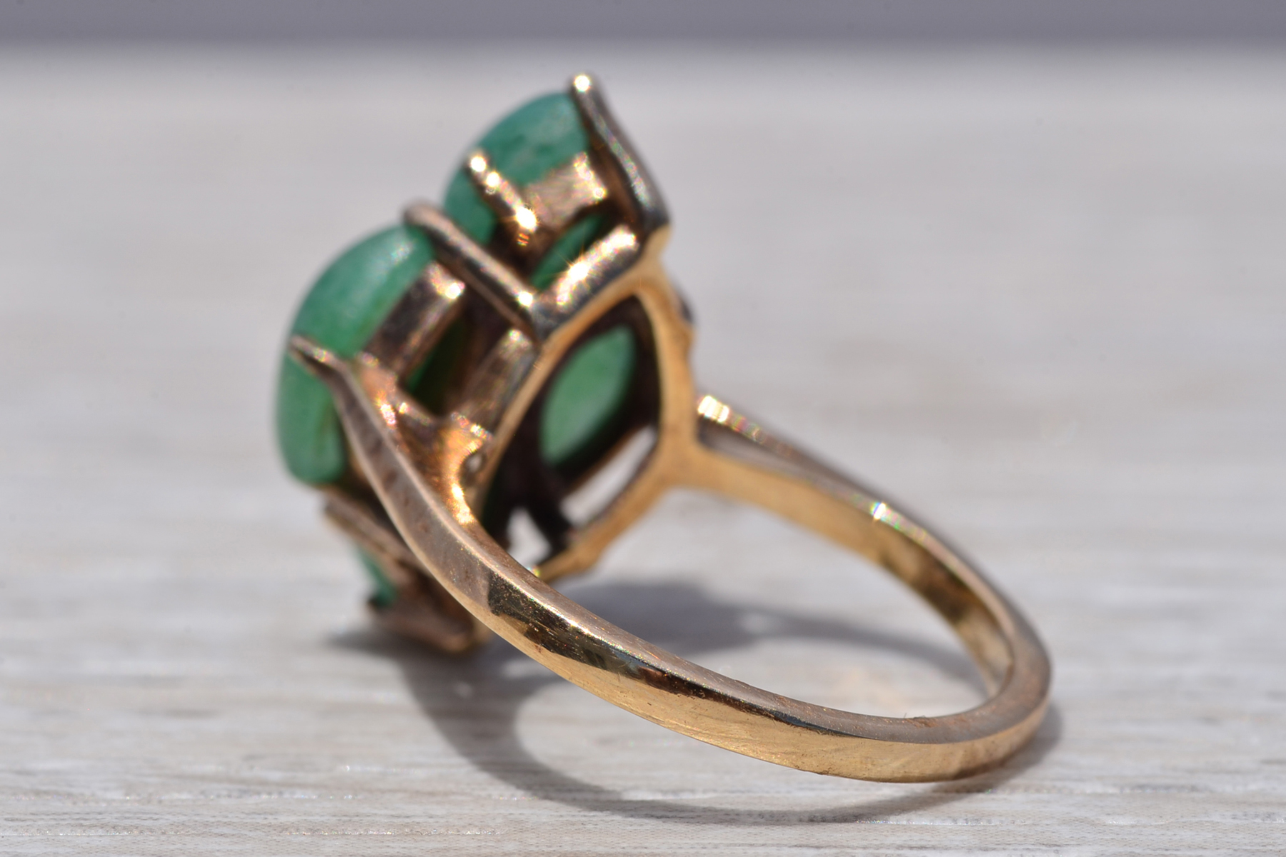 The Green Goddess: Aventurine Quartz Cluster Ring in Yellow Gold - Image 5