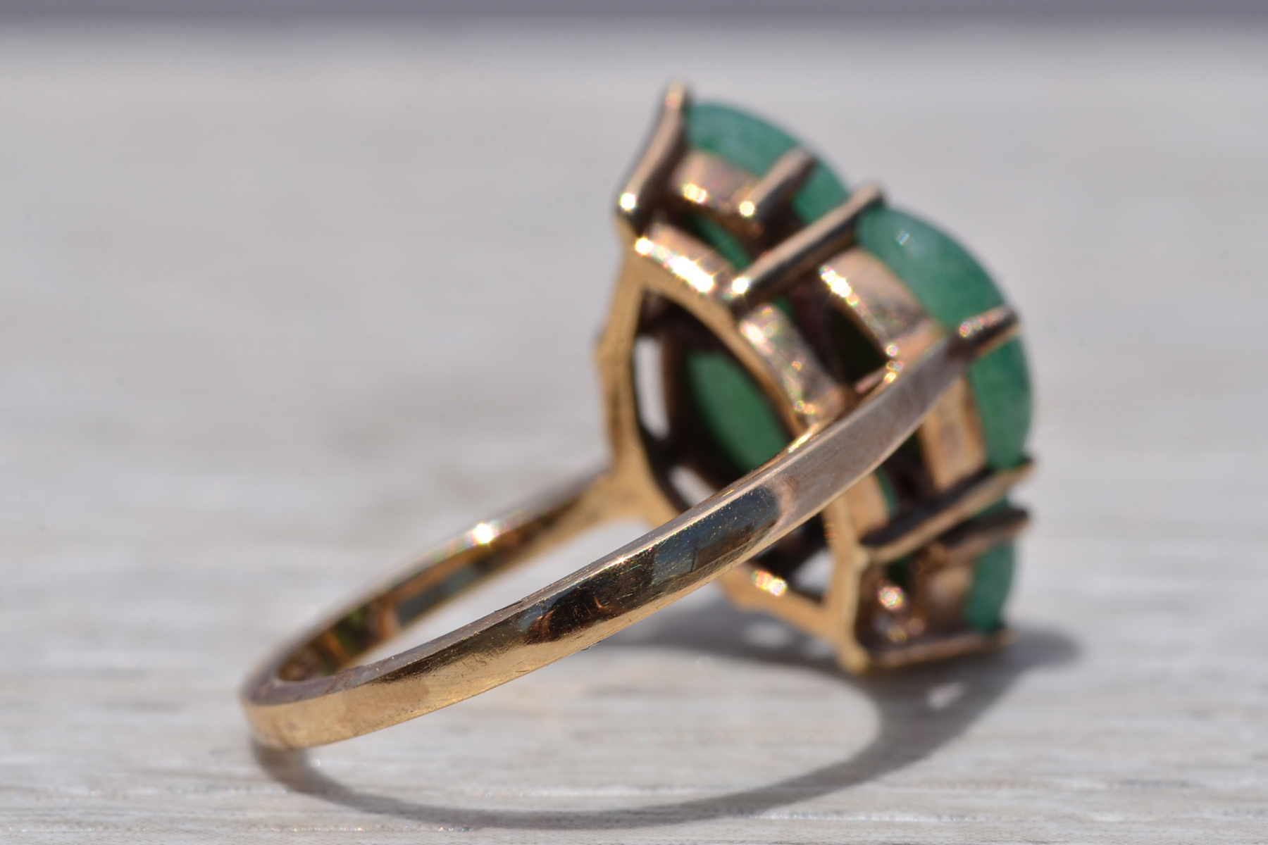 The Green Goddess: Aventurine Quartz Cluster Ring in Yellow Gold - Image 6