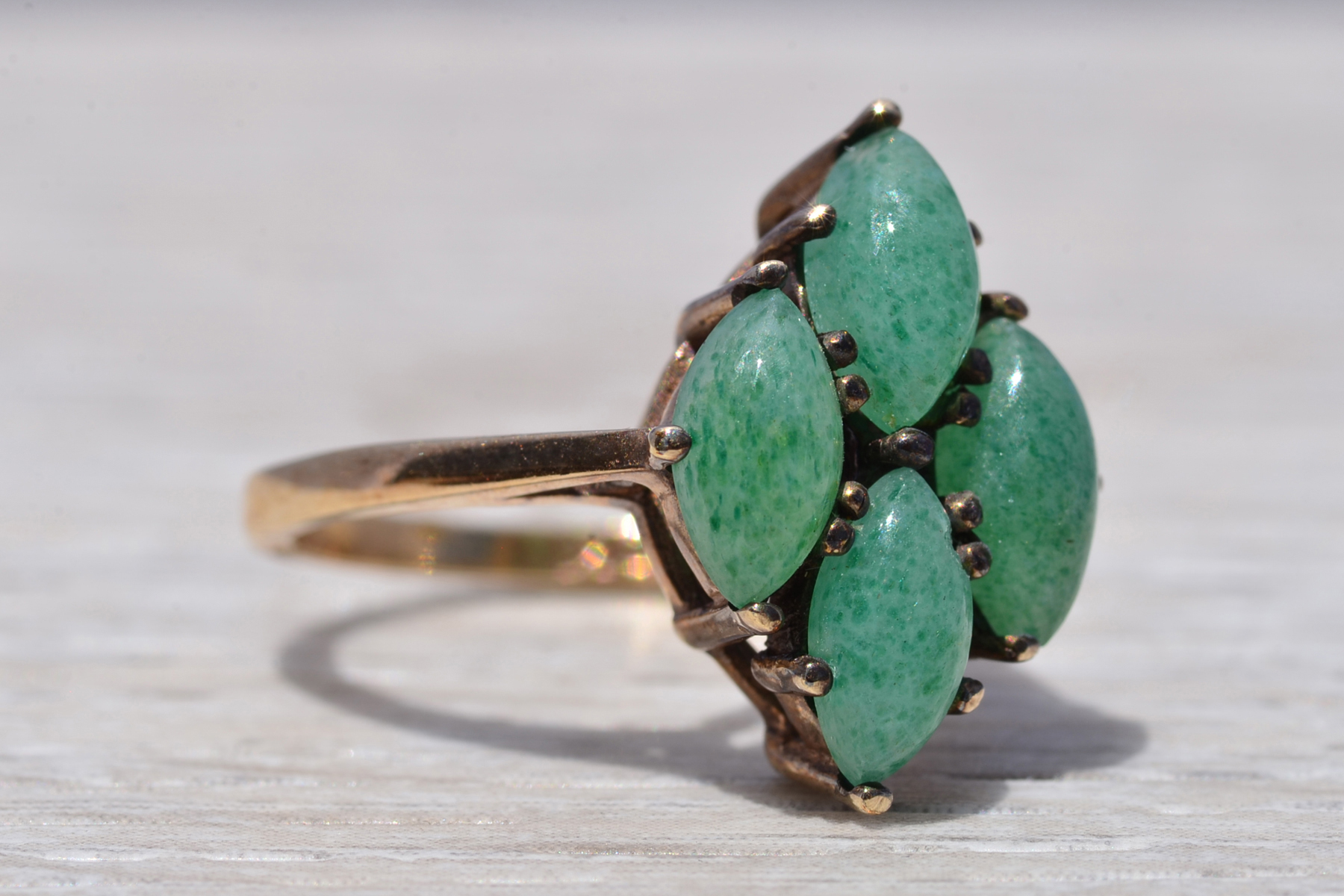 The Green Goddess: Aventurine Quartz Cluster Ring in Yellow Gold - Image 7
