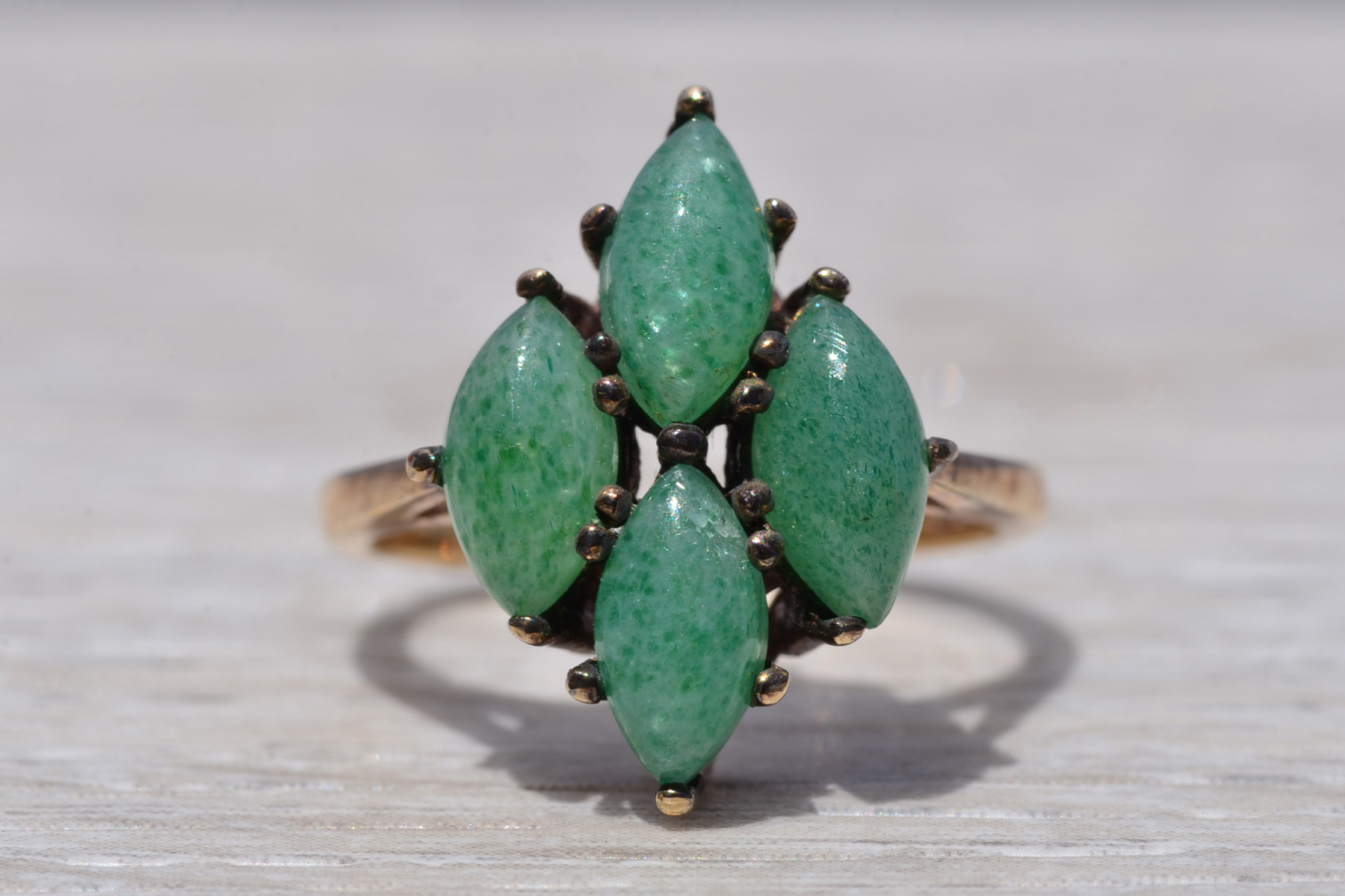 The Green Goddess: Aventurine Quartz Cluster Ring in Yellow Gold - Image 8