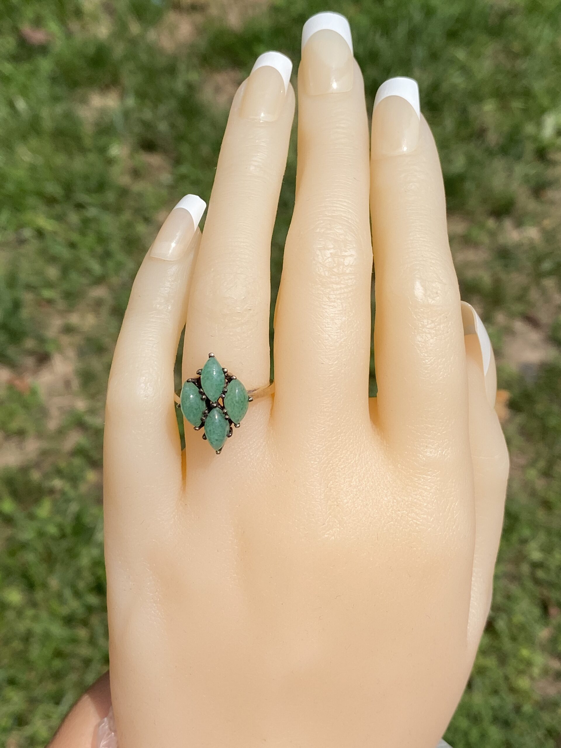 The Green Goddess: Aventurine Quartz Cluster Ring in Yellow Gold - Image 9